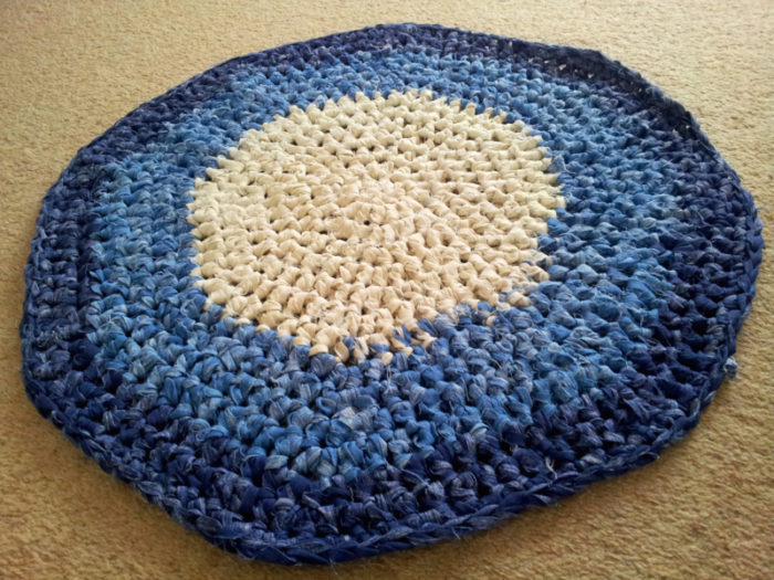 Learn How to Crochet a Round Rag Rug ⋆ Look At What I Made