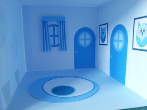 Blue Paper House Inside Livingroom Blue Paper House Inside Livingroom 300x225 Blue Paper Dollhouse