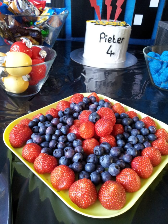 DIY Superhero Pop Art Party