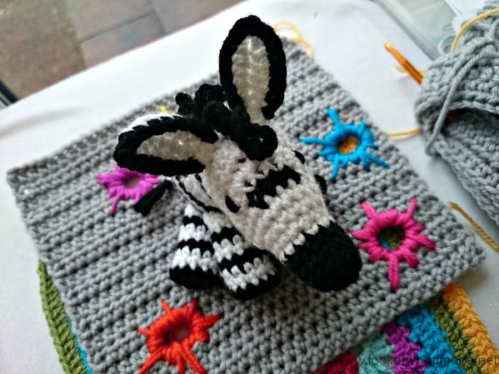 Zoe the Crochet Zebra Pattern {Tutorial Links}