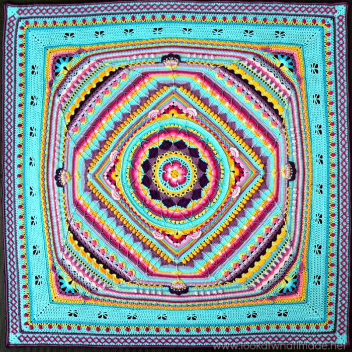 a continuous square crochet blanket with floral detail and a diamond center Sophie's Universe CAL 2015 Lookatwhatimade