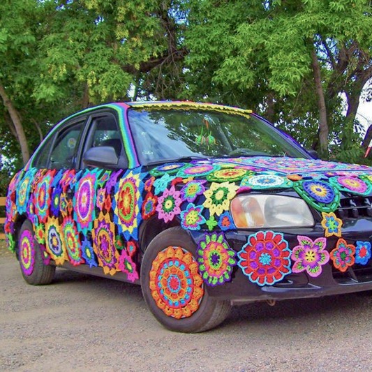 A Yarnbombed Car That Will Make You Smile ⋆ Look At What I Made
