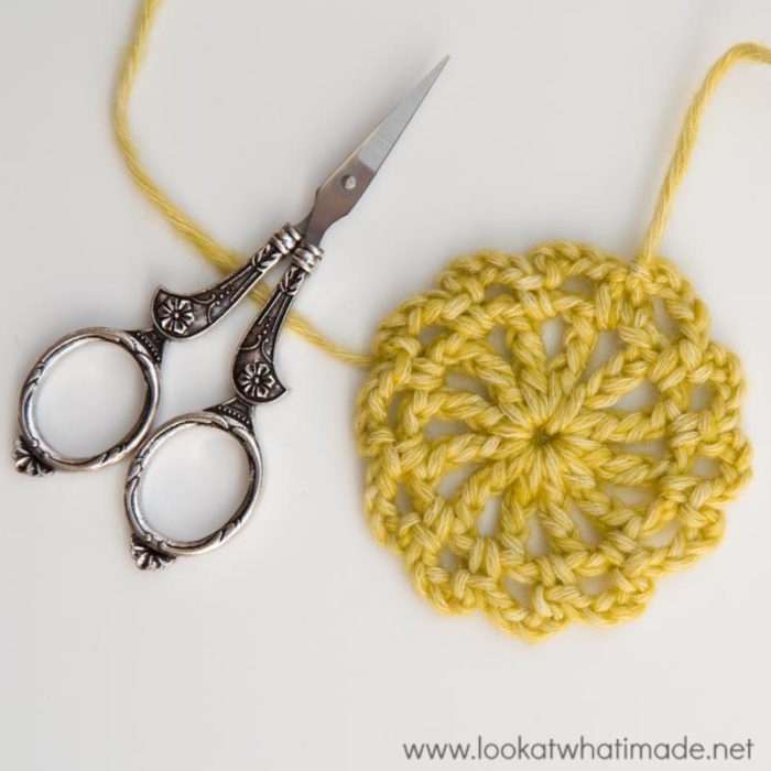 Start of the large crochet square called Charlotte and a pretty pair of Scheepjes scissors Large Crochet Square Charlotte